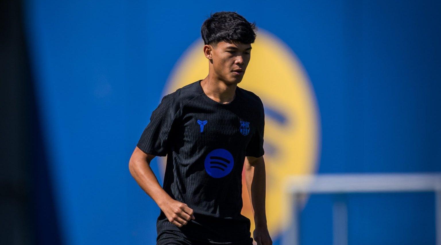 万博体育-每体：得知德罗即将离开巴萨后，弗里克情绪明显低落